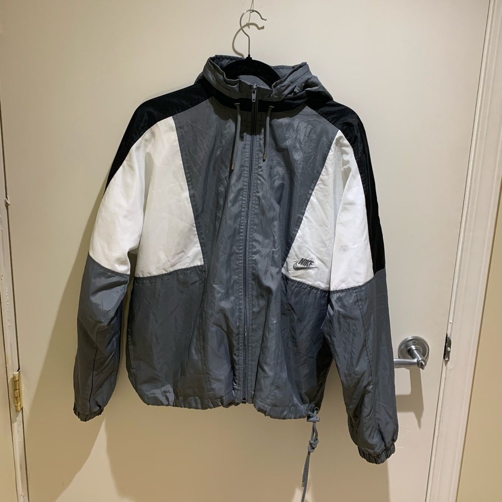 Exclusive vintage Nike windbreaker